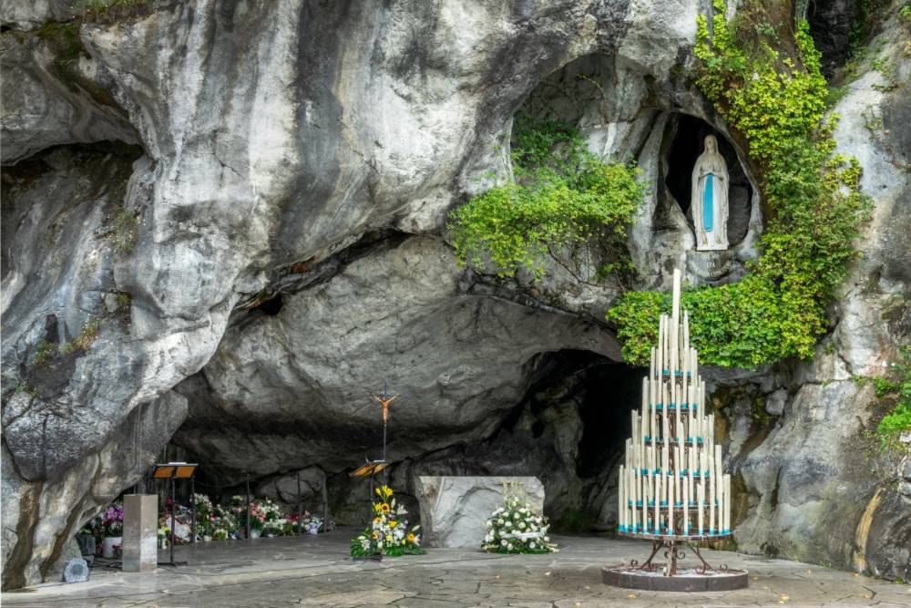 Sanctuaires de Lourdes près de Saint-Pé-de-Bigorre